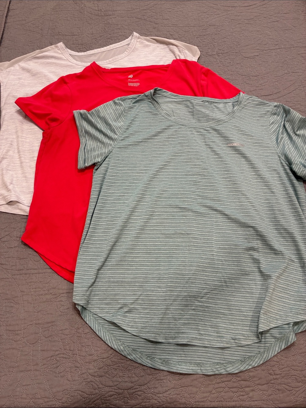 Set of 3 exercise tops L